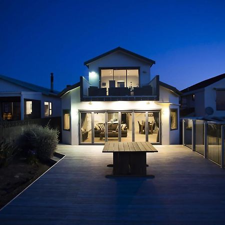 The Waterfront Escape Villa New Plymouth Exterior photo
