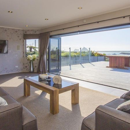 The Waterfront Escape Villa New Plymouth Exterior photo